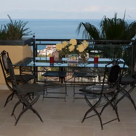 Σπίτι διακοπών Seaview - Holidays Ταορμίνα